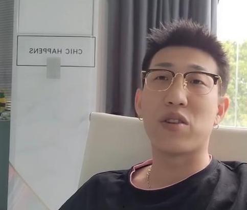 在石虎牙吃瓜,夏日消暑，品味传统瓜果的甜蜜时光